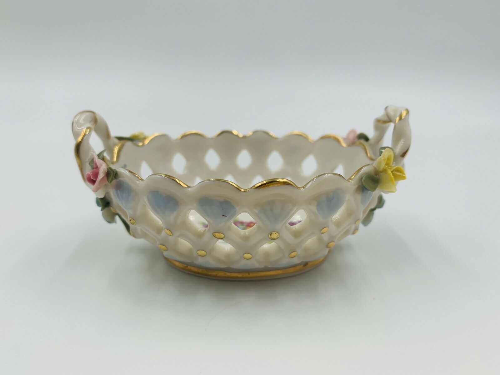 Vintage Dresden Sandizell Small Porcelain Floral Basket 4”